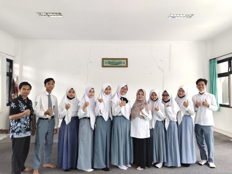 pengurus osis smainus 2021-2022