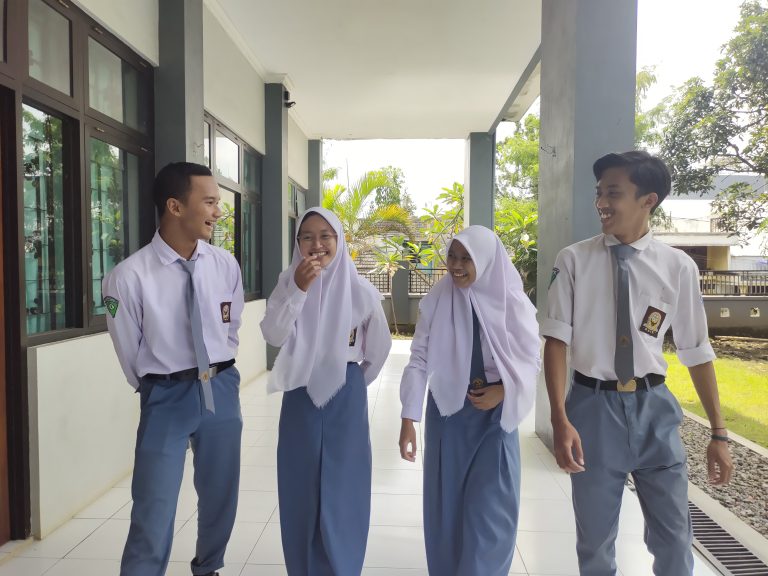 siswa sma islam nusantara